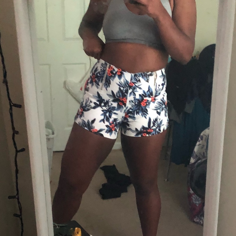 Floral high waisted shorts